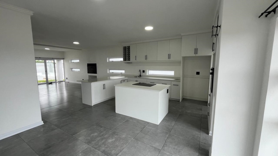 3 Bedroom Property for Sale in Aston Bay Eastern Cape